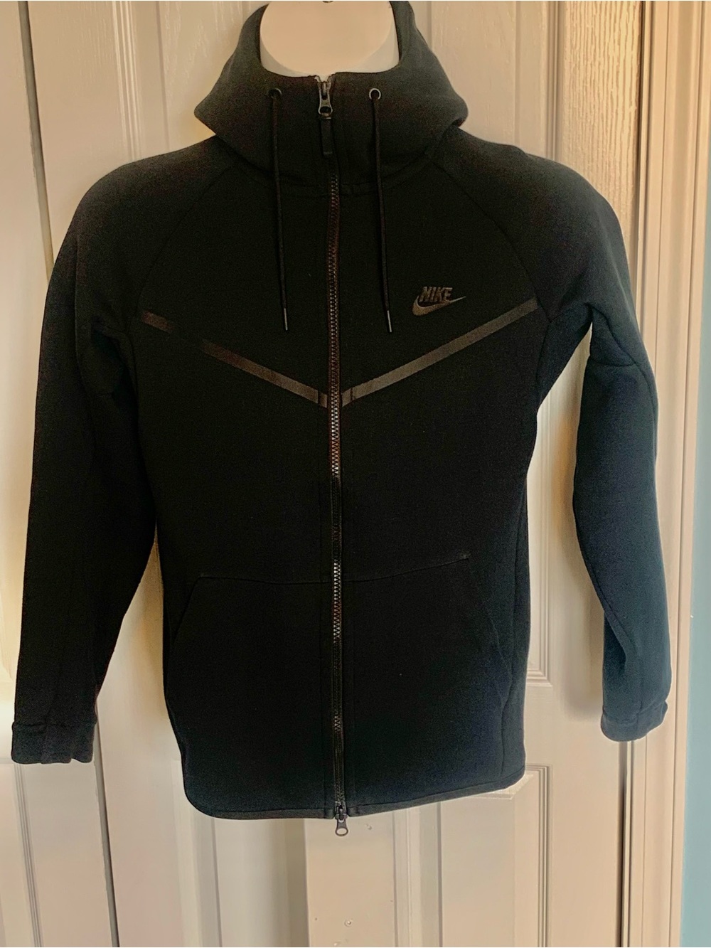 Nike Tech Men's Black Full-Zip Hoodie Jacket